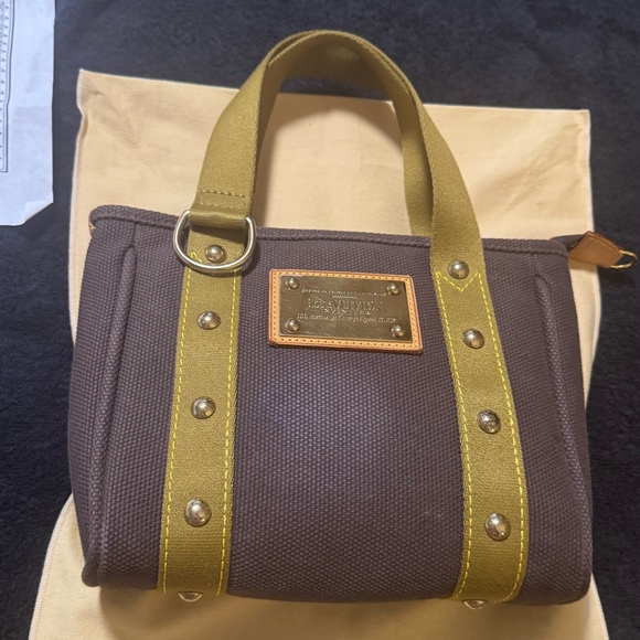Louis Vuitton Antigua with COA & dust bag - Picture 5 of 17